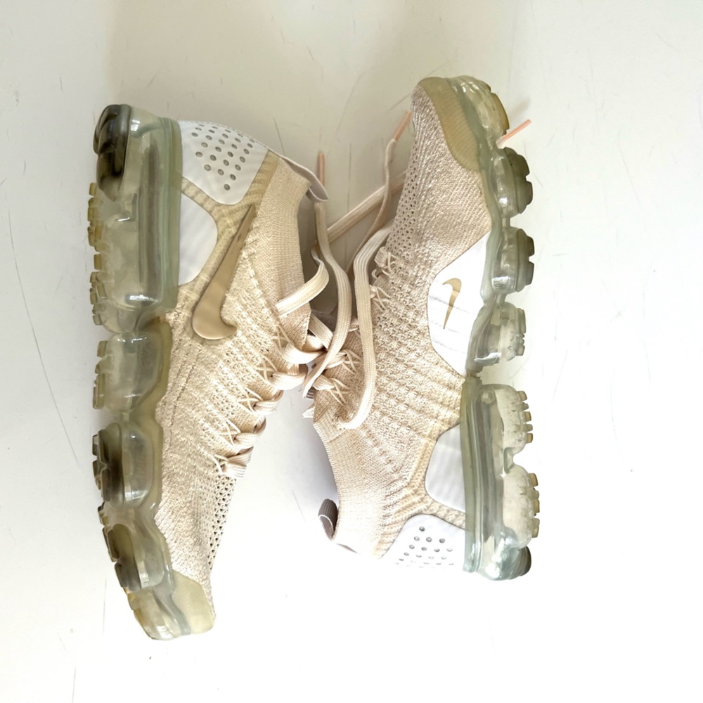 Women’s Nike vapormax